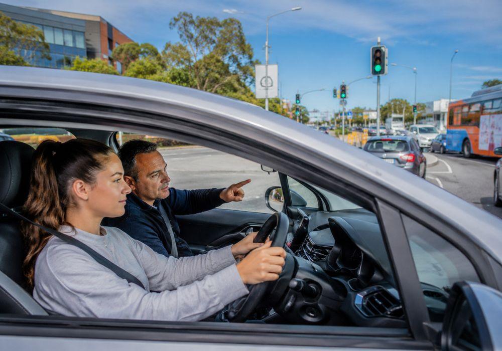 A Beginner's Guide to Driving on Frankston's Busy Roads